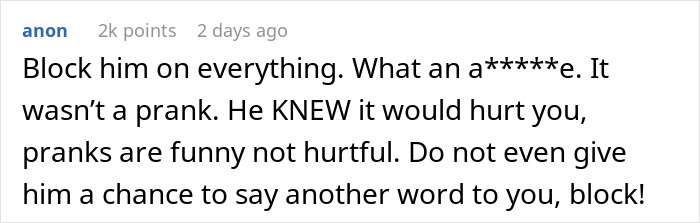 Guy 'Pranks' His GF Of 5 Years With A Fake Proposal, Cries When She Dumps Him