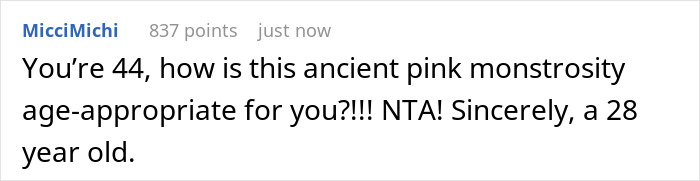 Bride Considers Her MIL's Dress For Upcoming Wedding 'Overly Sexy', Folks Online Don't Find It So Bride Considers Her MIL's Dress For Upcoming Wedding 'Overly Sexy', Folks Online Don't Find It So