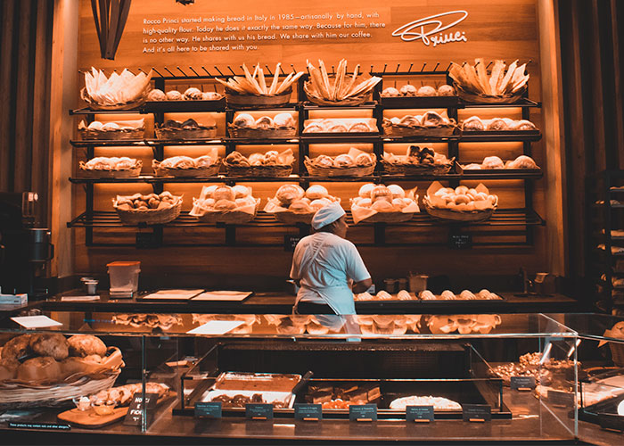 Jerk Boss Denies Teen A Day Off After Her Best Friend Died, So She Maliciously Complies Jerk Boss Denies Teen A Day Off After Her Best Friend Died, So She Maliciously Complies