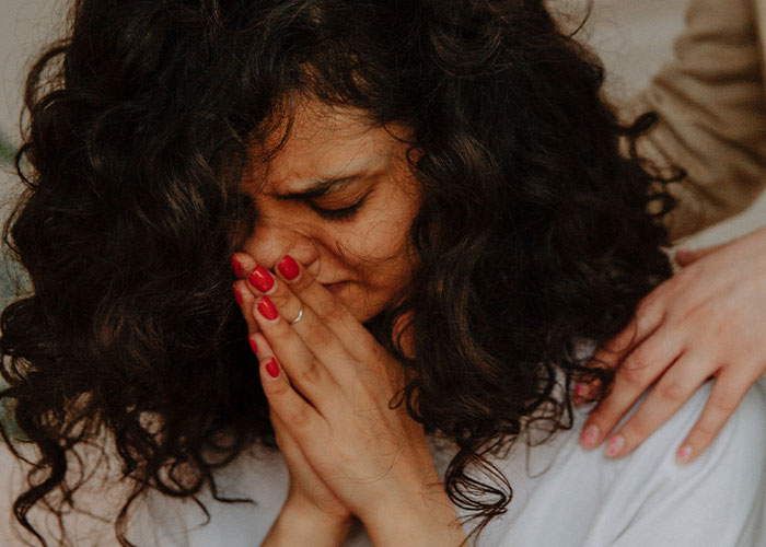 Jerk Boss Denies Teen A Day Off After Her Best Friend Died, So She Maliciously Complies Jerk Boss Denies Teen A Day Off After Her Best Friend Died, So She Maliciously Complies