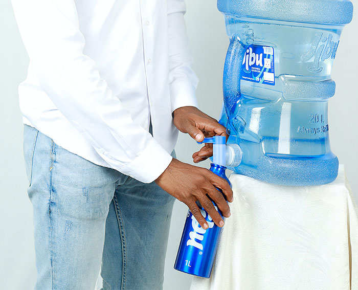 Boss Demands A Doctor&rsquo;s Note To Allow This Cashier To Drink At The Register, Doc Doesn&rsquo;t Hold Back