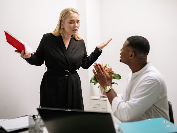 Manager Demands Ex-Employee Come Into Work, They Laugh In Her Face Manager Demands Ex-Employee Come Into Work, They Laugh In Her Face