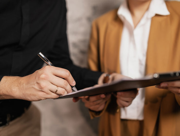 “Anyone Can Fool Someone For A Month”: Homeowner Takes Revenge On Agreement-Breaking Tenant “Anyone Can Fool Someone For A Month”: Homeowner Takes Revenge On Agreement-Breaking Tenant