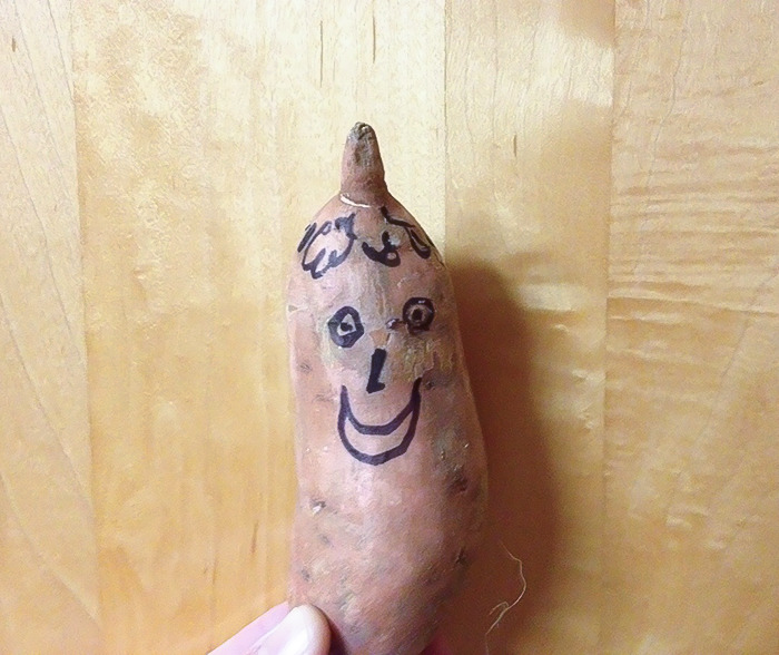 We Recently Announced Our Pregnancy. My Dad Wanted To Know How Big The Baby Was. I Told Him The Size Of A Sweet Potato. A Few Minutes Later, I Received This Picture
