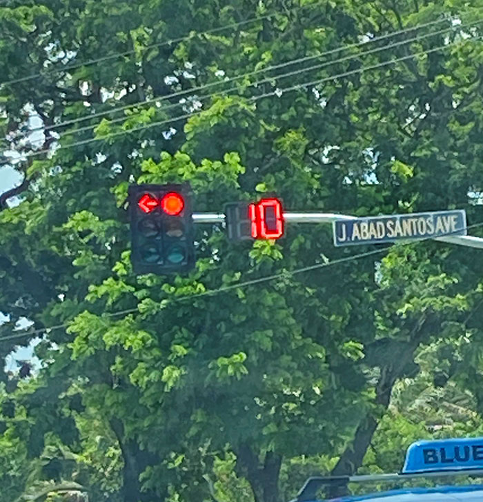 Stop Lights With A Timer Until It Turns Green
