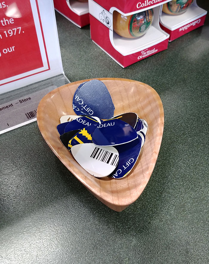 This Store Turns Their Old Gift Cards Into Free Guitar Picks For Customers