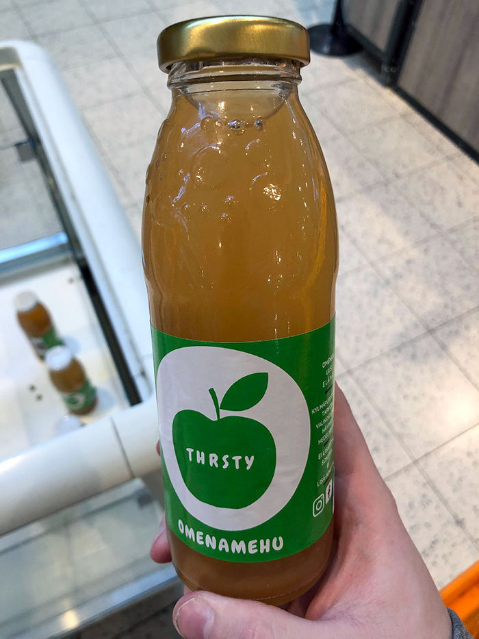 En este supermercado hacen zumos con las frutas que no han vendido