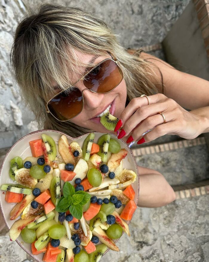 Supermodel Heidi Klum Debunks 900-Calorie Diet Rumors Amidst Backlash