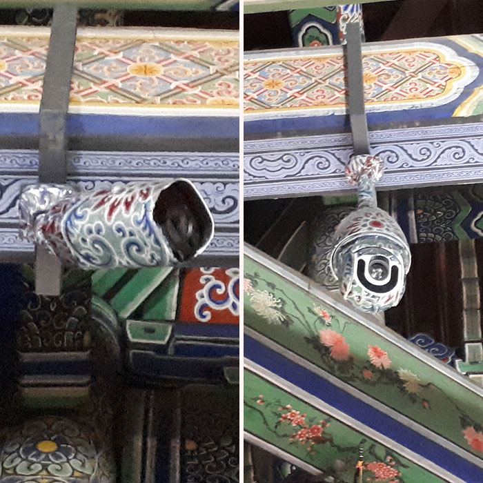 These CCTV Cameras In The Xi'an Bell Tower (China) Designed To Fit In With The Rest Of The Ming Dynasty Interior