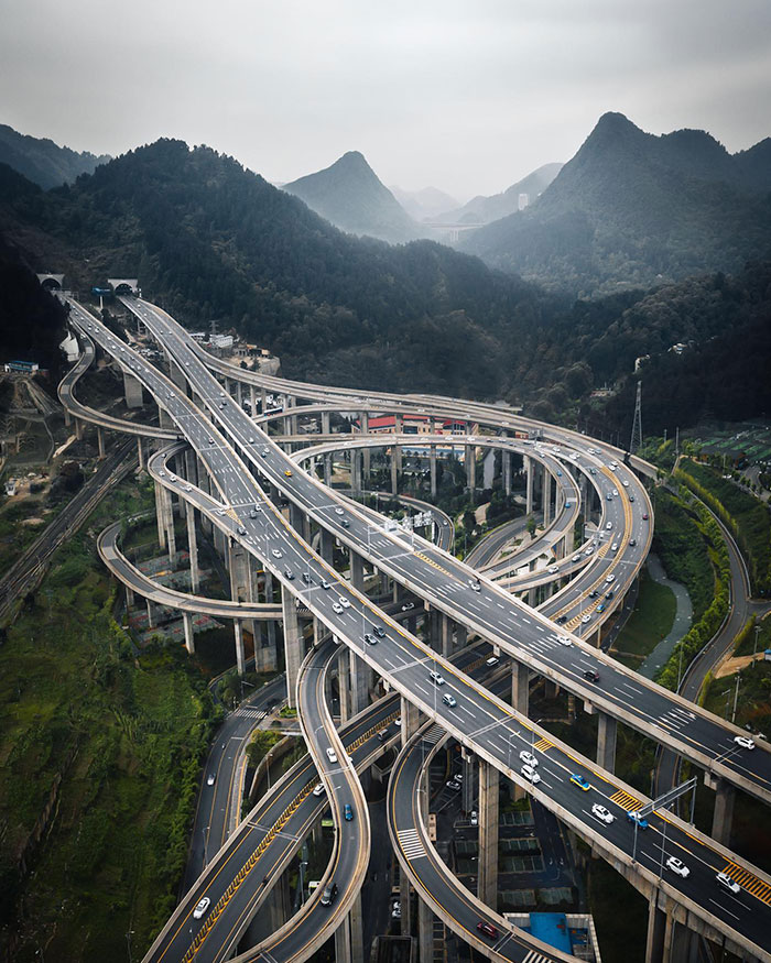 The Huangjuewan Flyover Is The Most Complicated Overpass In Chongqing, China