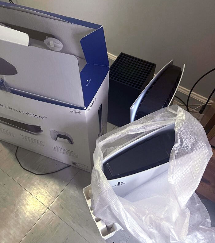 So I Randomly Got Shipped An Extra PS5. Merry Late Christmas To Me I Guess. Sorry To That One Kid