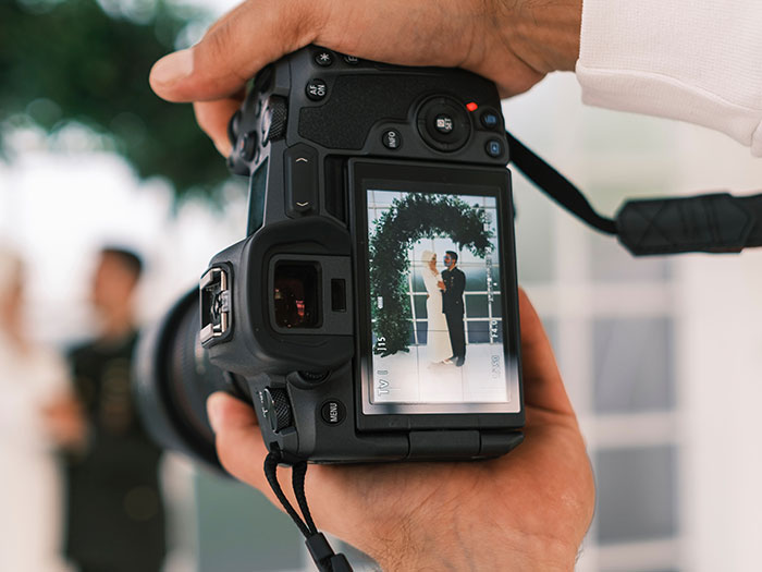 "She Hasn't Stopped Crying": Man Cancels Honeymoon After Wife Edited His Son Out Of Wedding Pics "She Hasn't Stopped Crying": Man Cancels Honeymoon After Wife Edited His Son Out Of Wedding Pics