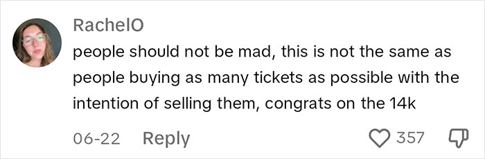 People Applaud Man For Paying His College Tuition After Selling Taylor Swift Tickets For $14K People Applaud Man For Paying His College Tuition After Selling Taylor Swift Tickets For $14K
