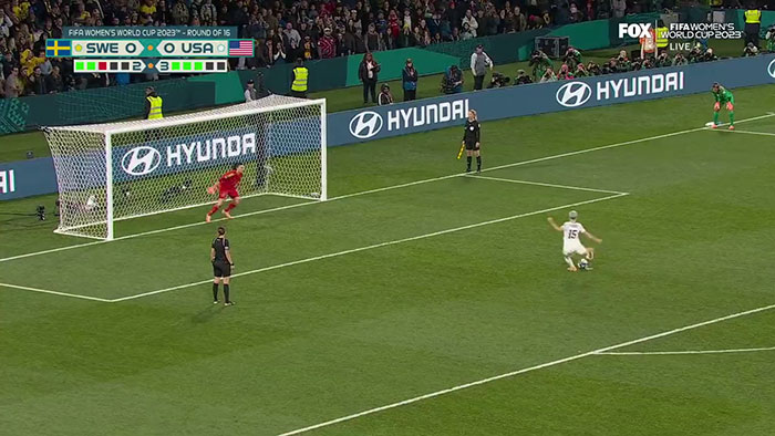 Megan Rapinoe Misses The World Cup’s Penalty Shot, Is Slammed By Fans For Confusing Reaction Megan Rapinoe Misses The World Cup’s Penalty Shot, Is Slammed By Fans For Confusing Reaction