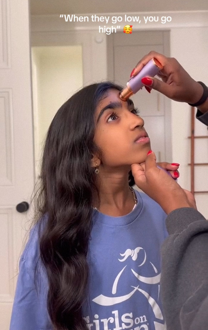 Mom Shares What She Does So Her 12-Year-Old Daughter Won't Get Bullied Mom Shares What She Does So Her 12-Year-Old Daughter Won't Get Bullied