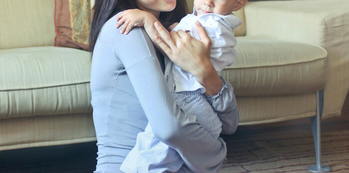 New Mom Wants To Pay Grandparents For Baby Duty While She’s At Work, Shocks Friends New Mom Wants To Pay Grandparents For Baby Duty While She’s At Work, Shocks Friends