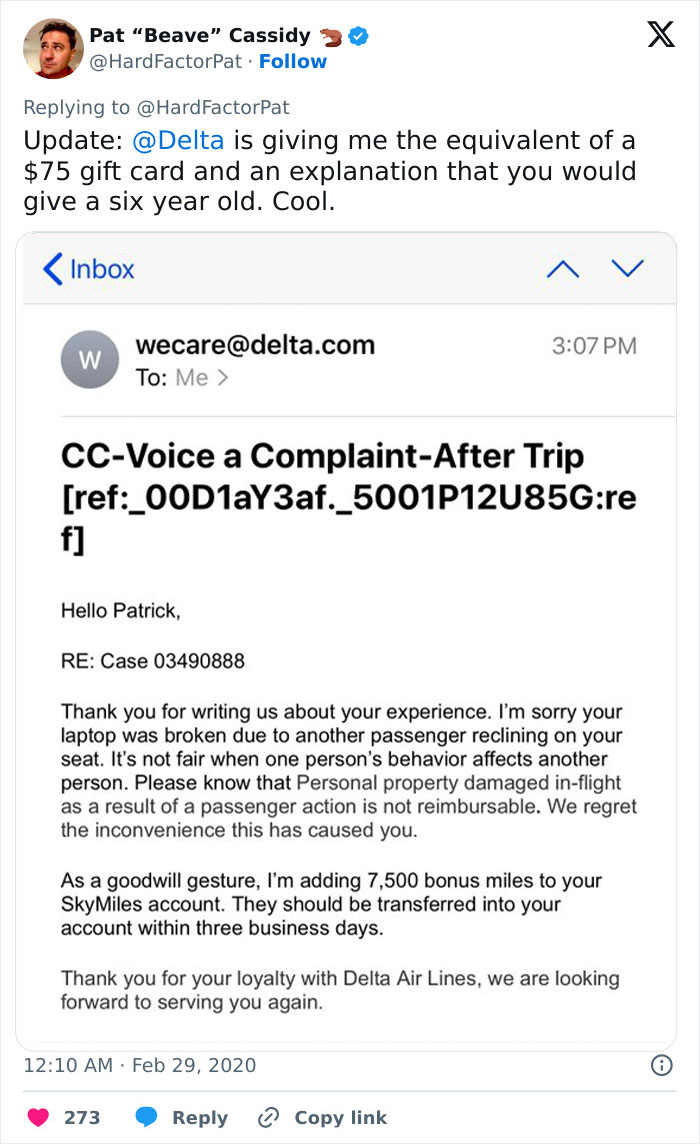 Guy Gets His Laptop Obliterated By A Passenger As He Reclines His Seat, Folks Talk Plane Etiquette Guy Gets His Laptop Obliterated By A Passenger As He Reclines His Seat, Folks Talk Plane Etiquette