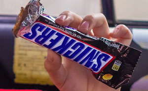 People Are Pleasantly Surprised After Learning The Story Behind Snickers’ Odd Name