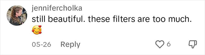 Woman Goes Viral By Removing One Filter At A Time to Demonstrate How Fake Social Media Is Woman Goes Viral By Removing One Filter At A Time to Demonstrate How Fake Social Media Is