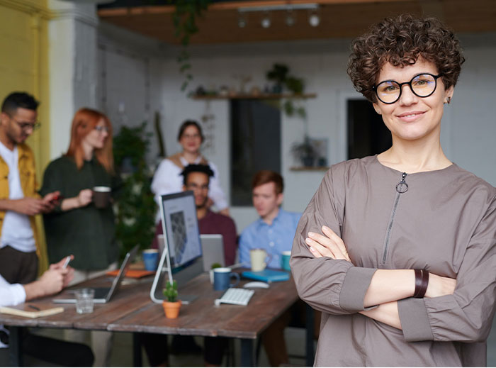 Woman Becomes The Top Performer In A New Company, Drops To Bare Minimum After Being Investigated Woman Becomes The Top Performer In A New Company, Drops To Bare Minimum After Being Investigated