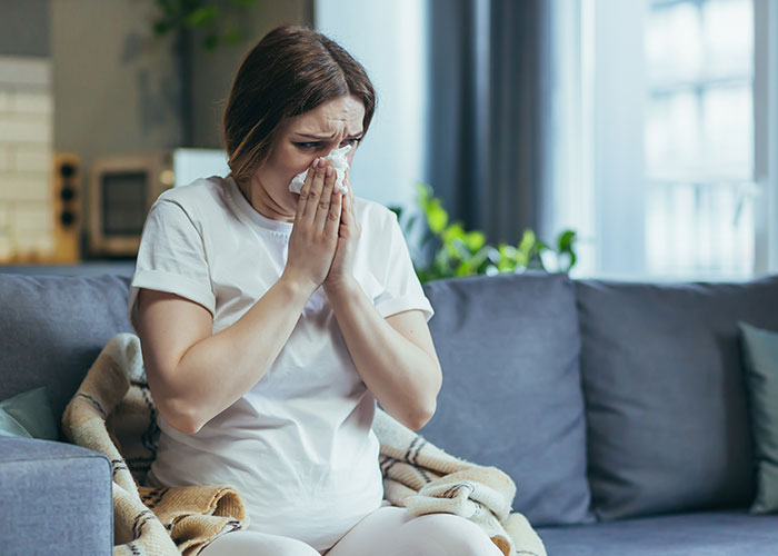 Woman Chooses Her Elderly Cat Over Fiancé And His Pregnant Daughter, Gets Full Support Online Woman Chooses Her Elderly Cat Over Fiancé And His Pregnant Daughter, Gets Full Support Online