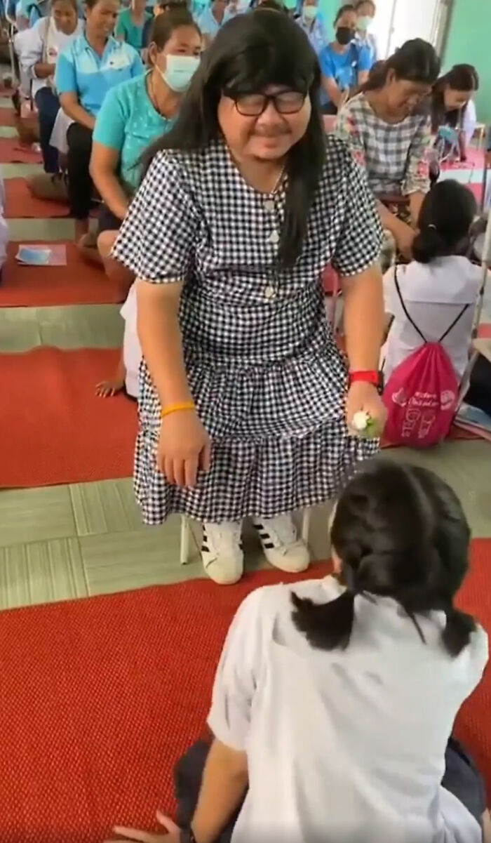 “I’m Not Ashamed Because I Love My Child”: Dad Wears Dress To Mother’s Day Event