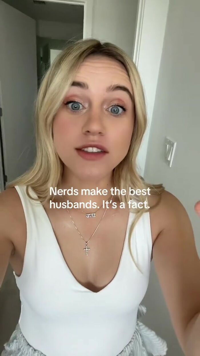 Woman Says Nerds Make The Best Hubbies, Others Jump In To Explain Why It’s A Thing Woman Says Nerds Make The Best Hubbies, Others Jump In To Explain Why It’s A Thing