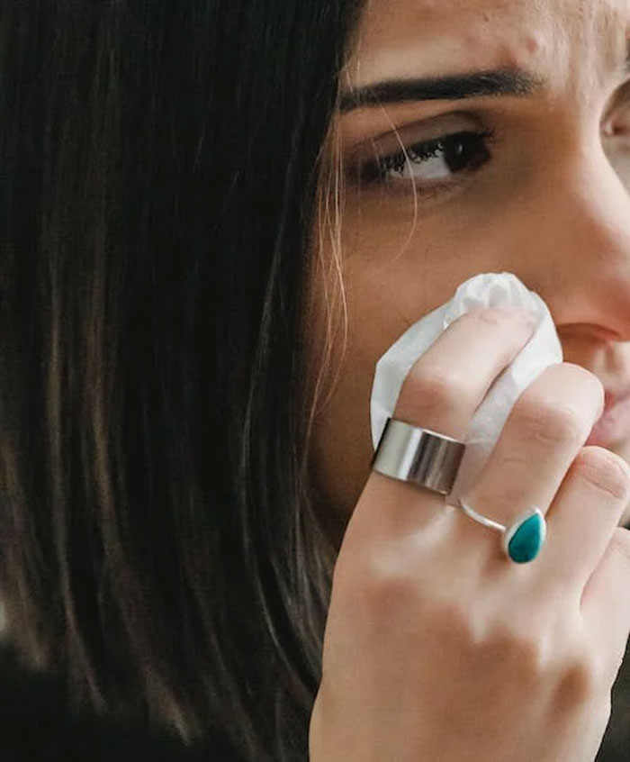 Bride Sobs After “Degrading” Pictures Get Shown At Wedding, Walks Out After Mom’s Speech Bride Sobs After “Degrading” Pictures Get Shown At Wedding, Walks Out After Mom’s Speech