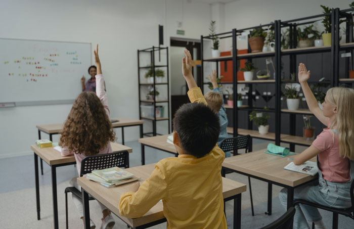 Single Dad Of 3 Livid Over Teacher Giving His Family Info To Press, Wonders If He Overreacted Here Single Dad Of 3 Livid Over Teacher Giving His Family Info To Press, Wonders If He Overreacted Here