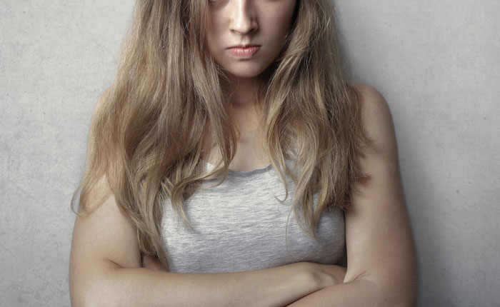 Woman Is Happy To Finally Get Her Own Dwelling, Shady Friend Wants To Move In There Too Woman Is Happy To Finally Get Her Own Dwelling, Shady Friend Wants To Move In There Too