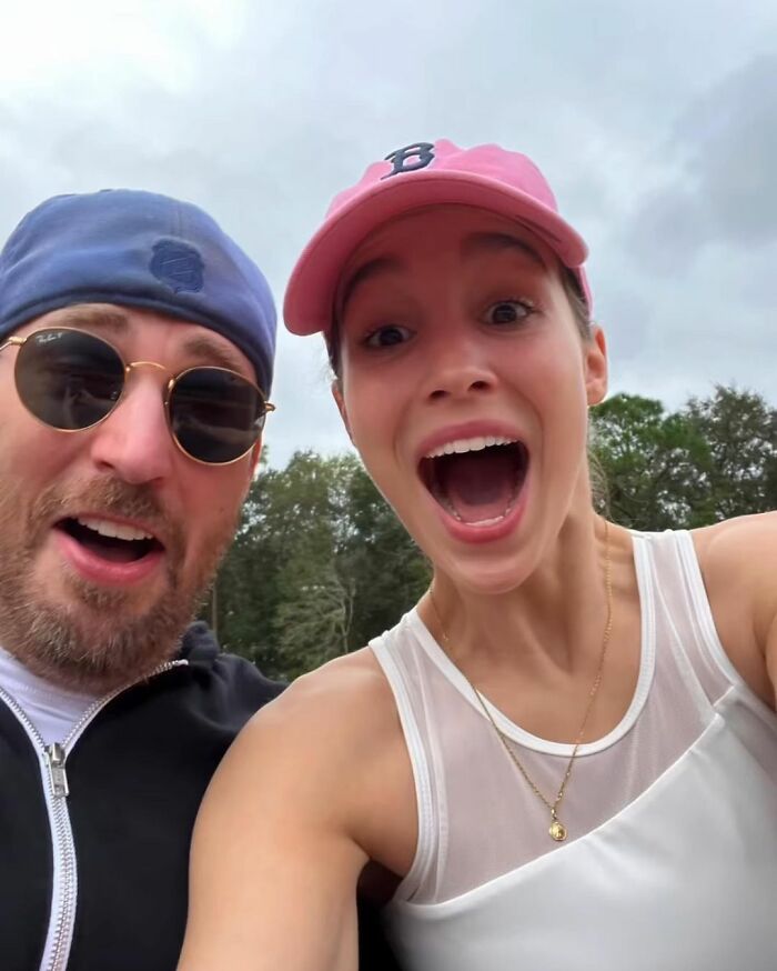 Chris Evans Surprises Fans After Reportedly Marrying Portuguese Actress Alba Baptista Chris Evans Surprises Fans After Reportedly Marrying Portuguese Actress Alba Baptista