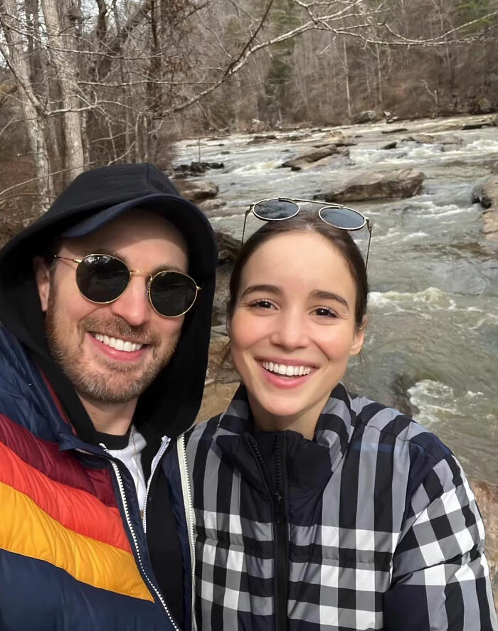 Chris Evans Surprises Fans After Reportedly Marrying Portuguese Actress Alba Baptista Chris Evans Surprises Fans After Reportedly Marrying Portuguese Actress Alba Baptista