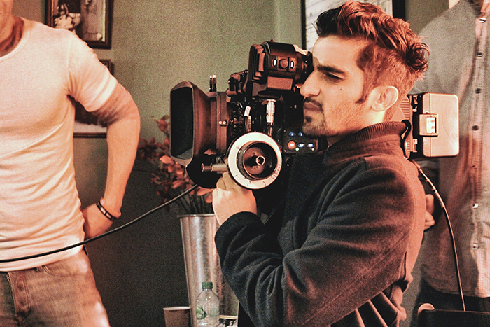 Egocentric Actress Ruins A Party For This Guy, So He Makes Her “Dead Inside” Right Before Leaving Egocentric Actress Ruins A Party For This Guy, So He Makes Her “Dead Inside” Right Before Leaving