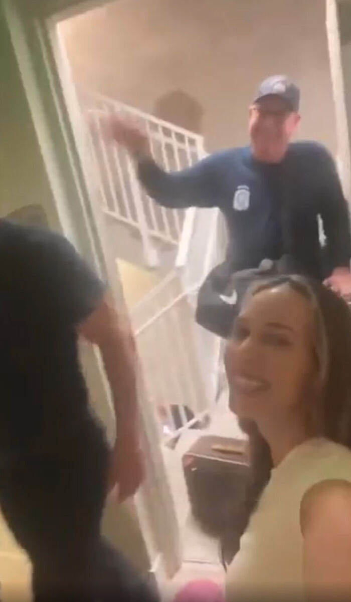Firefighters Carry Paralyzed Woman For 13 Floors All The While Cracking Jokes And Making Her Laugh