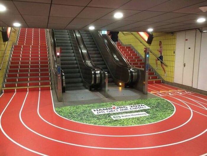 Anuncio de atletismo en el metro de Hamburgo