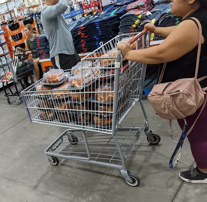 Went To Costco To Grab A Rotisserie Chicken For The Weekend, But This Lady Beat Everyone To It