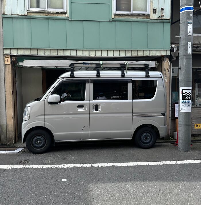 This Parking Job In Japan