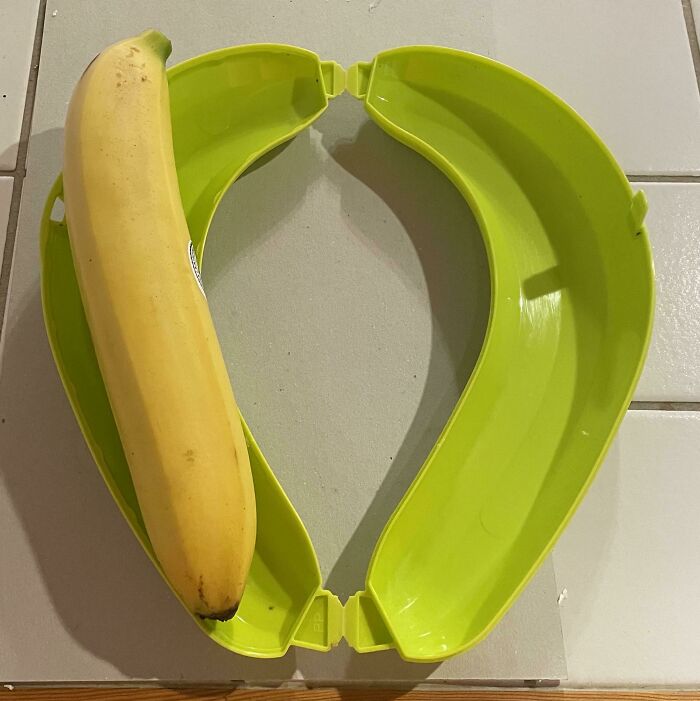 This Banana Is So Straight, It Will Not Fit Into My Banana Box