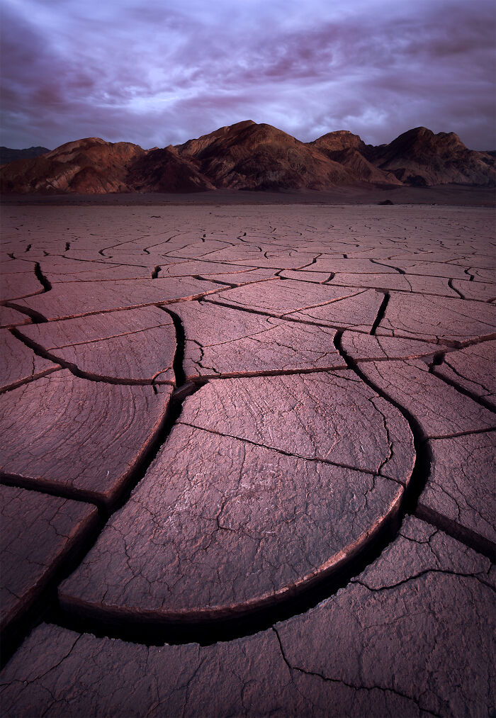 These Mud Cracks In The Mojave Desert Were Pretty Cool