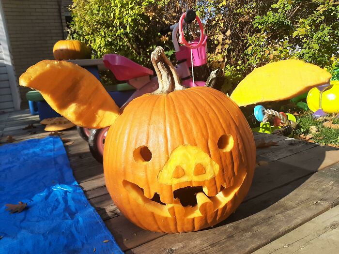 50 Times People Took Halloween Pumpkin Carving To A Whole New Level And ...