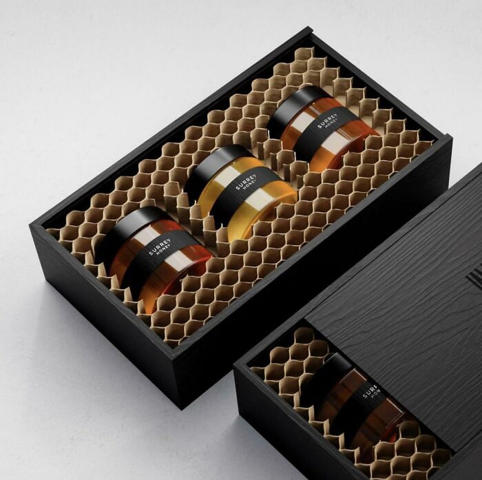 Envase para miel diseñado por Studio Unbound