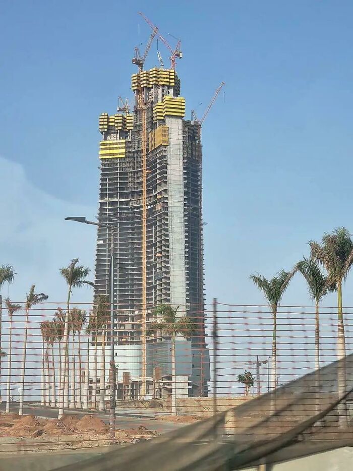 In Saudi Arabia, 10 Years Ago, The Jeddah Tower Was Laid - The First Building Above 1 Km ... But In 2018 The Construction Was Frozen, And We Have Not Seen Any Progress Since Then