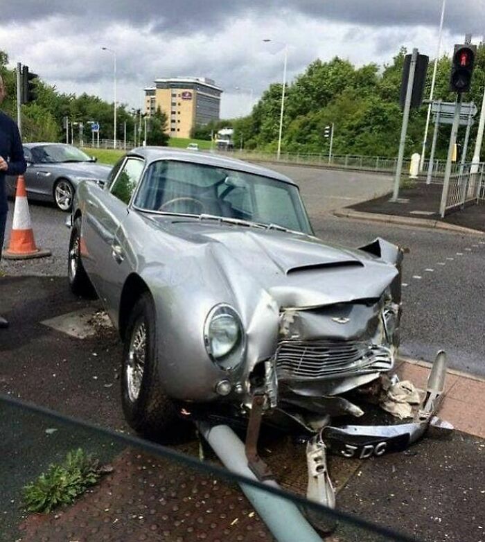 The Driver Of This Aston Martin Db5 Was Shaken But Not Stirred