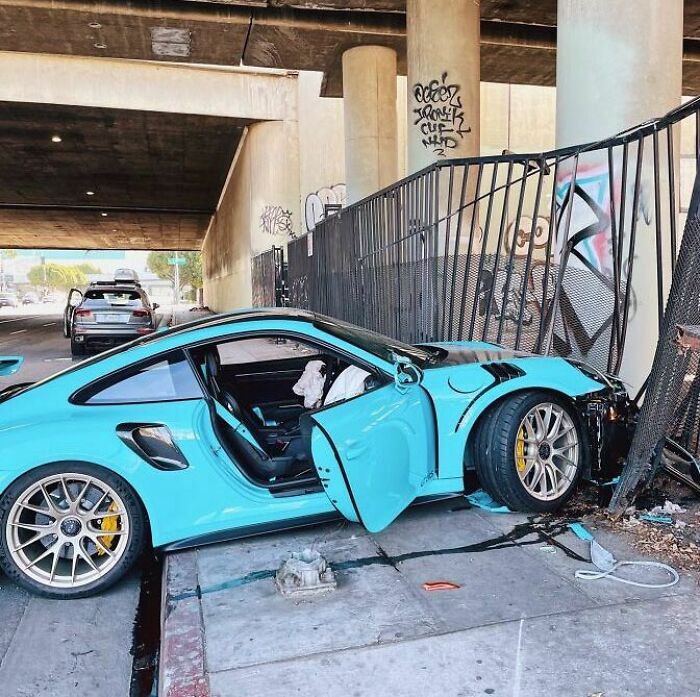 When Your Test-Drive Of A Half-A-Million-Dollar Porsche 911 Gt2 Rs Doesn't Quite Work Out