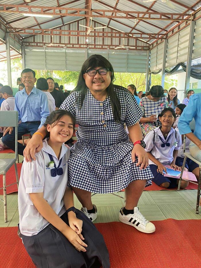 “I’m Not Ashamed Because I Love My Child”: Dad Wears Dress To Mother’s Day Event