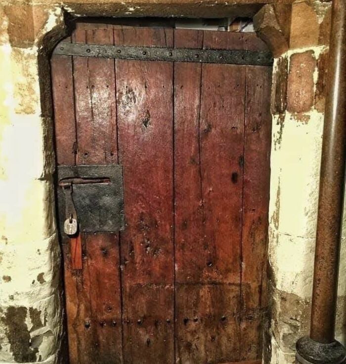 This Oak Door Belonging To Westminster Abbey Is The Oldest Door In Great Britain