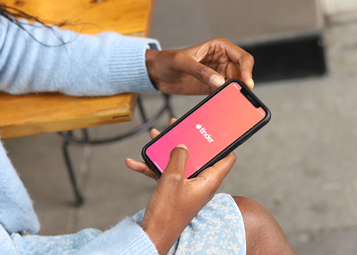 Woman Pretends Not To Know BF Is Cheating, They Have A Great 9-Week Trip Whilst She Exposes Him Woman Pretends Not To Know BF Is Cheating, They Have A Great 9-Week Trip Whilst She Exposes Him