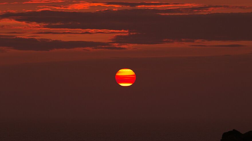 Amazing Cliffside Sunset View In Wales