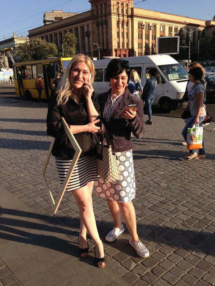 "Stepping Into The World": A Powerful Art Project By Galina Shevtsova And Oleksandra Malyshko (28 Pics) "Stepping Into The World": A Powerful Art Project By Galina Shevtsova And Oleksandra Malyshko (28 Pics)