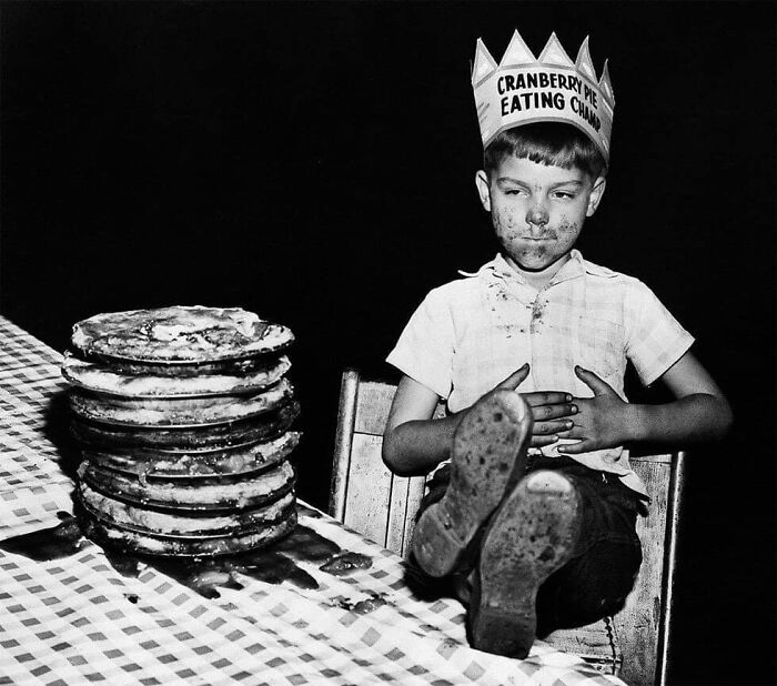 Six Year Old Wins Cranberry Pie Eating Competition After Eating A 10 Inch Pie In 15 Seconds. 1948